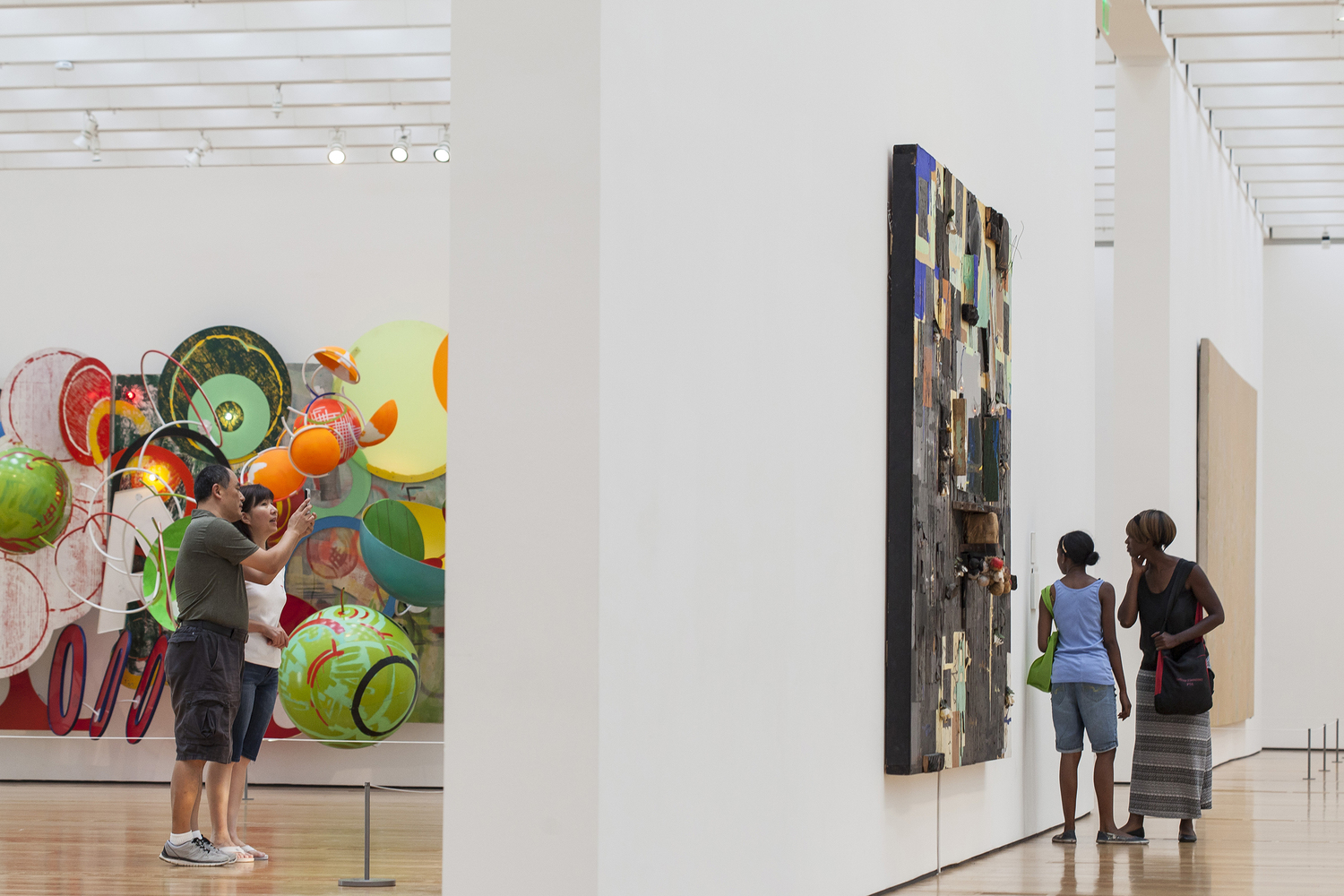 Led Track Lighting For Your Art Gallery Choosing The Right Led Track Lighting For Your Art Gallery Choosing The Right