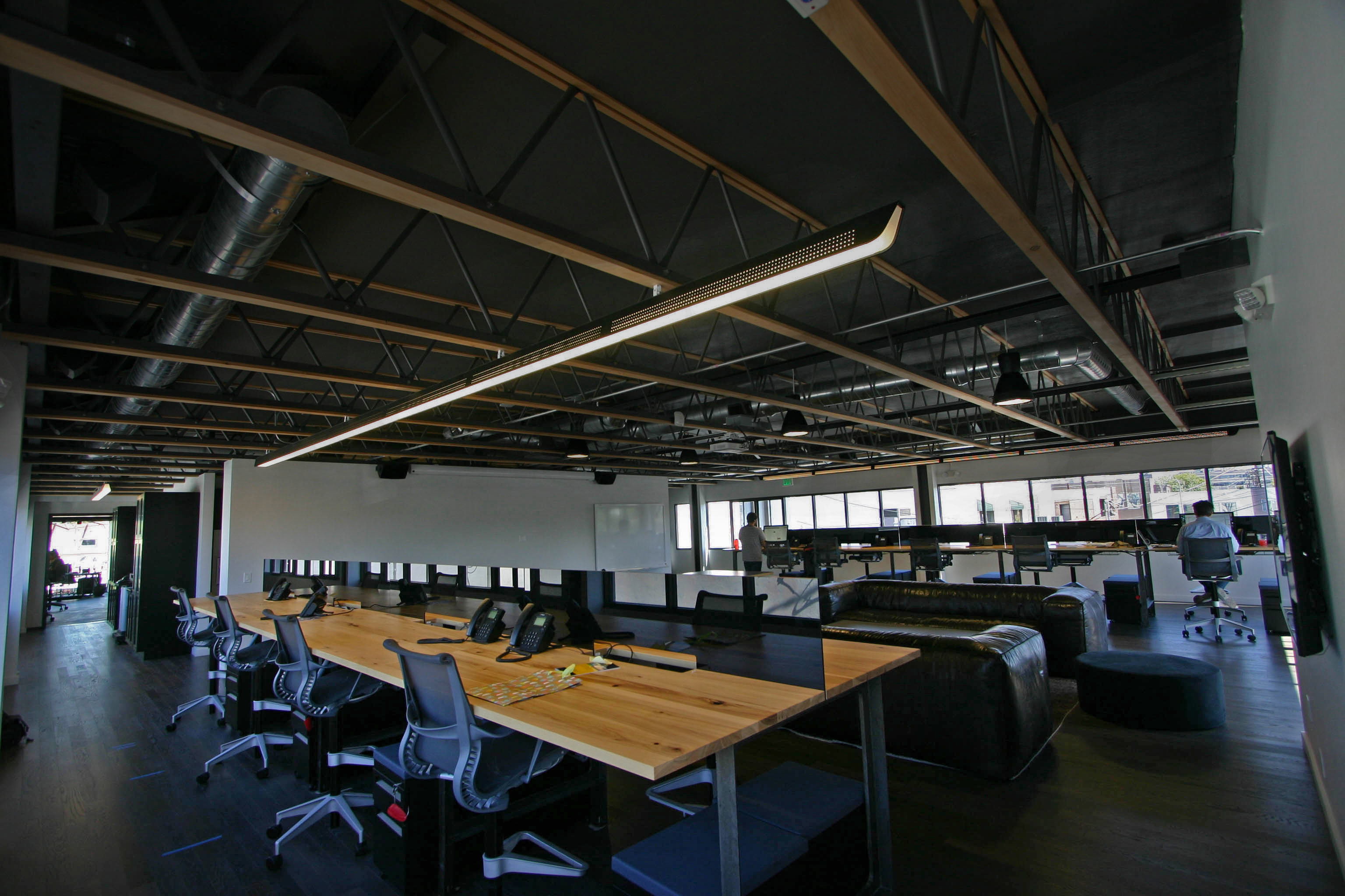 Mercer Vine, David Vincent LLC, Phillips jump lighting, pendant led, led office lighting