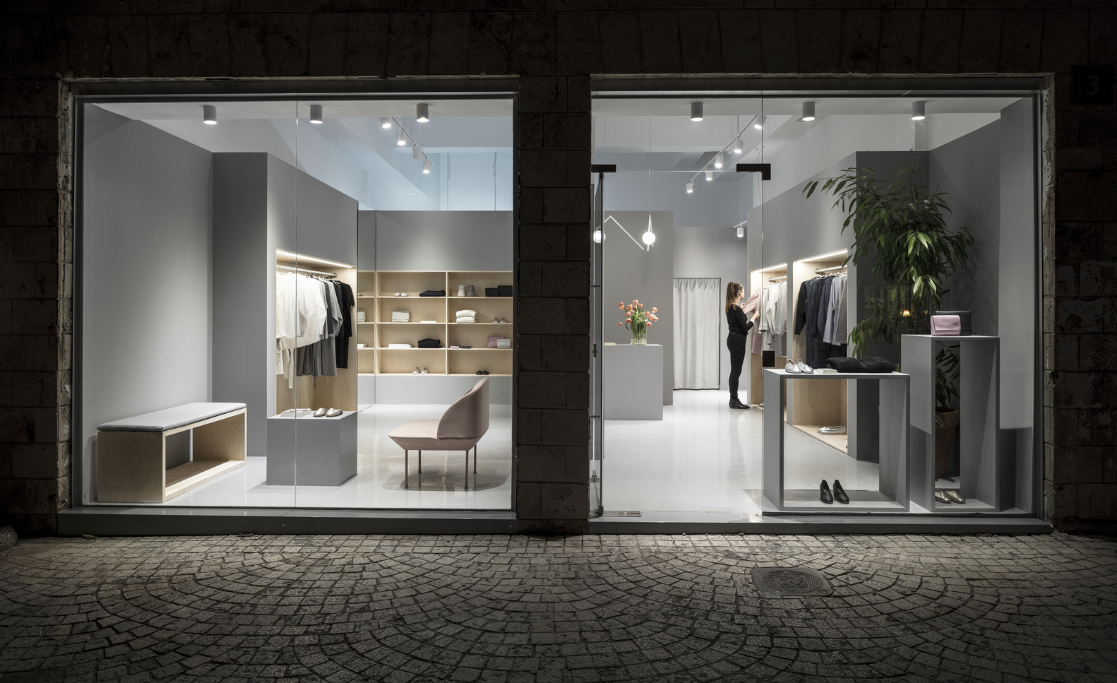 Retail Lighting Best Practices: 7 Ways to Optimize Your Store's Lighting Design Plan