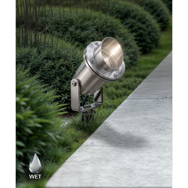 Low-Voltage LED Landscape Uplight with Shroud