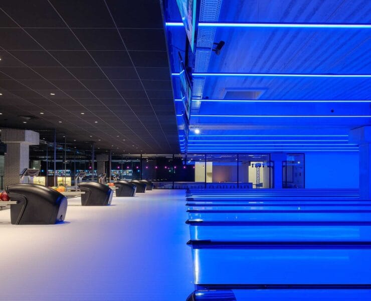 RGBW lights paired with DMX controls create vibrant scenes in a bowling alley