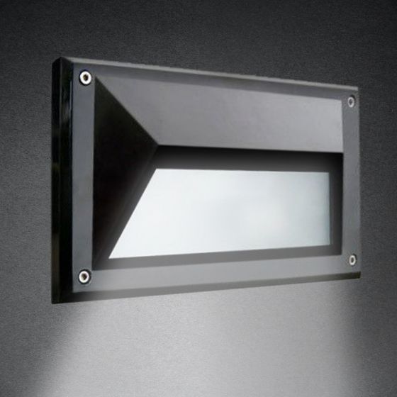 Alcon 9608 Recessed Wall-Mounted LED Step and Driveway Light