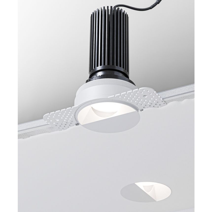 Alcon 14119-3ND-TL-WR Recessed Adjustable Downlight Round Wall Wash Trimless shown in a White finish