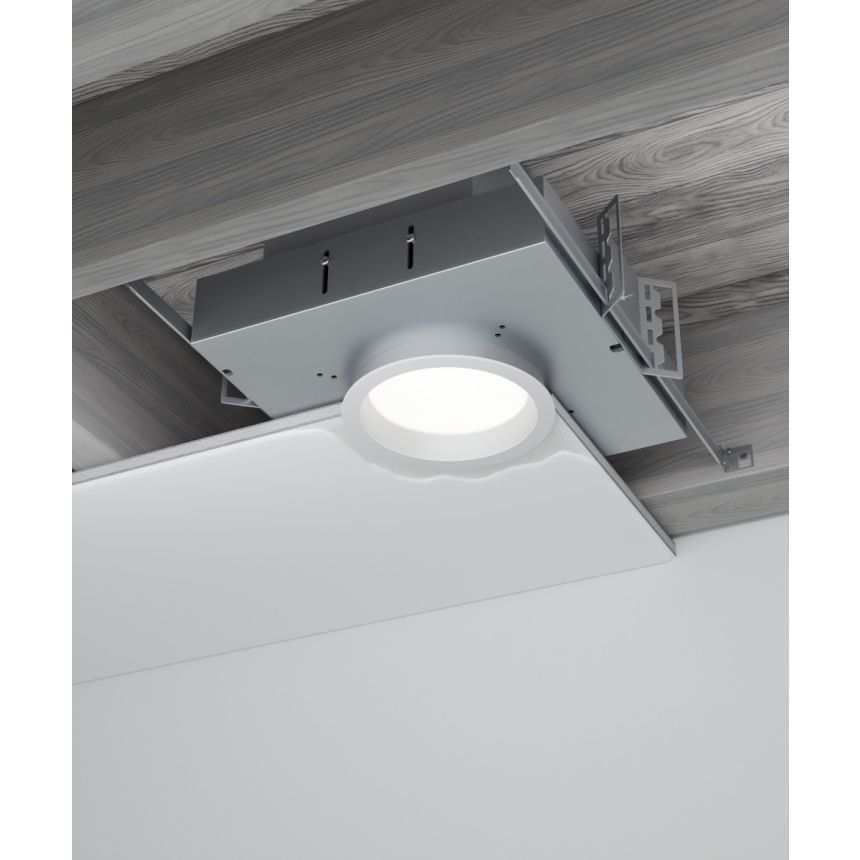 Alcon 14135-4-L MRI and Surgical Recessed Lensed LED Downlight shown in a White finish