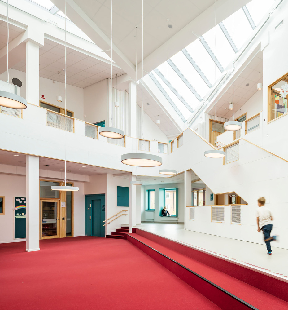 Commercial-Grade Ceiling Lighting